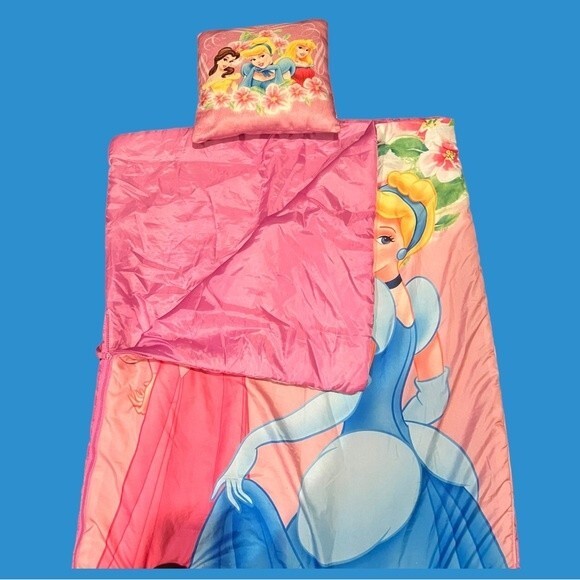 DISNEY PRINCESS 2008 EDITION GIRLS SLEEPING BAG & PILLOW CINDERELLA AURORA BELLE - Picture 5 of 9